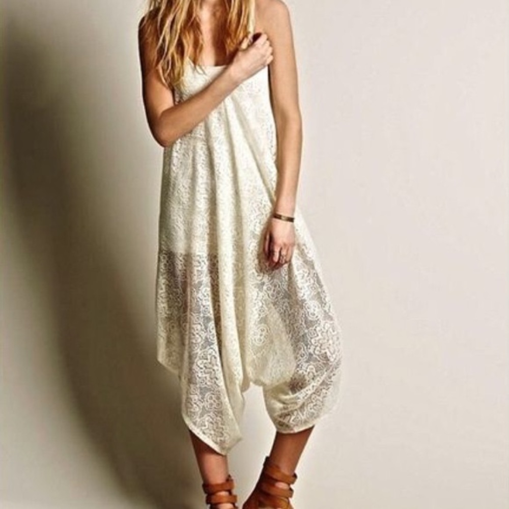 ⭐️ SALE 🌴 Free People Beach Lace Jumpsuit